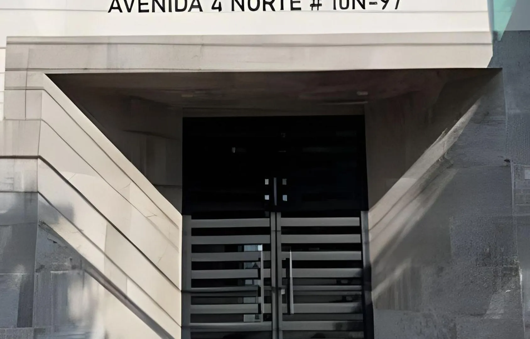 306-NUEVO APARTAESTUDIO DUPLEX En Granada Cali
